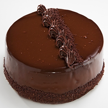 Özel Günler İçin 6–9 Kişilik Çikolatalı Yaş Pasta